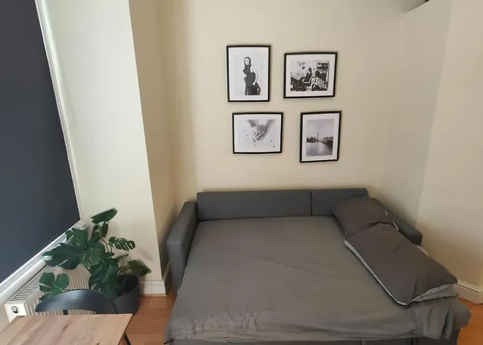 London W14 Home